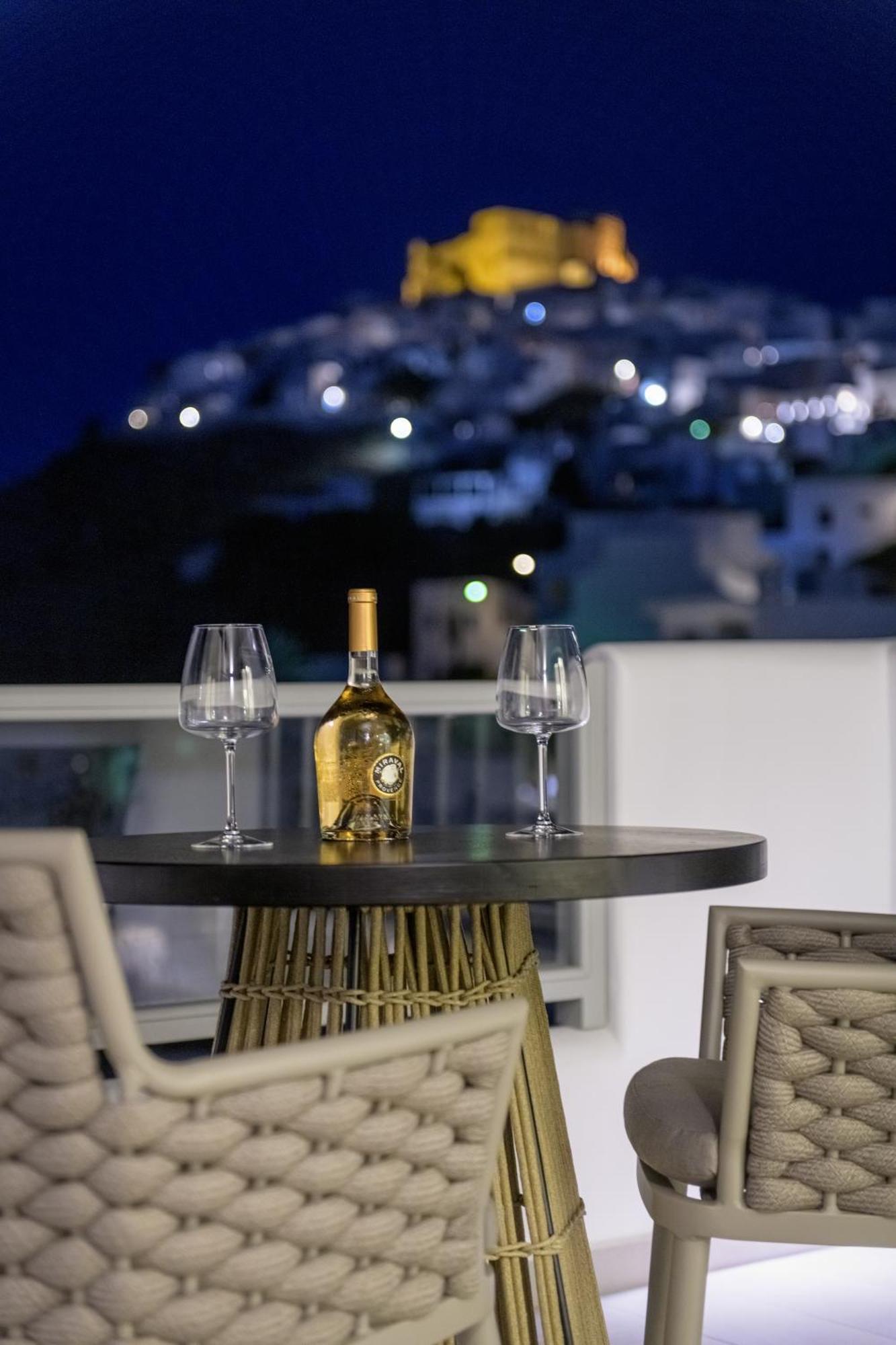 Vivere Luxury Suites Pera Gyalos Екстер'єр фото
